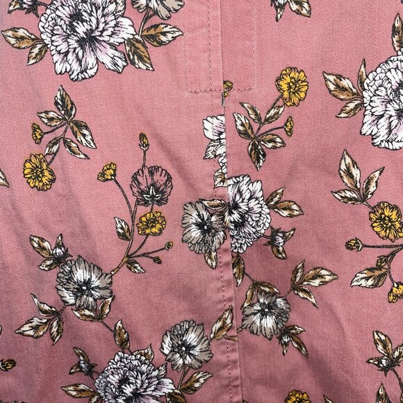 Floral Button-Front Pink Jumper/Dress With Adjustable Straps & Front Pockets - Picture 7 of 7